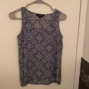 Sleeveless printed top